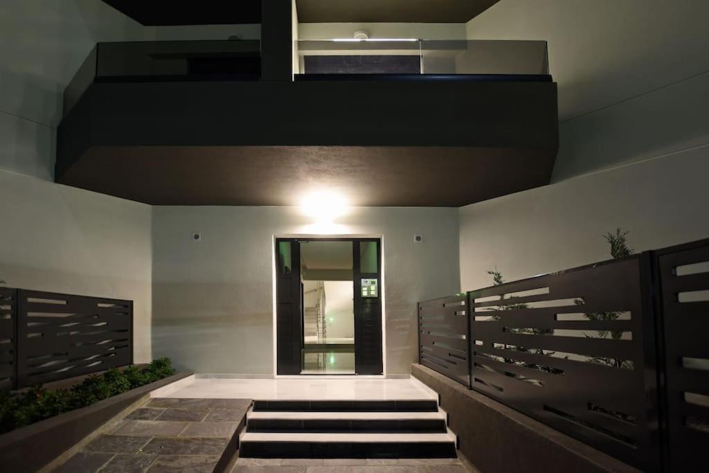 Uni Cozy City Apartment Rhodes City Kültér fotó